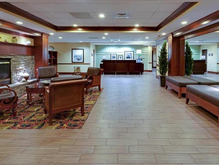 Hampton Inn Waynesboro/Stuarts Draft Fishersville Exterior photo