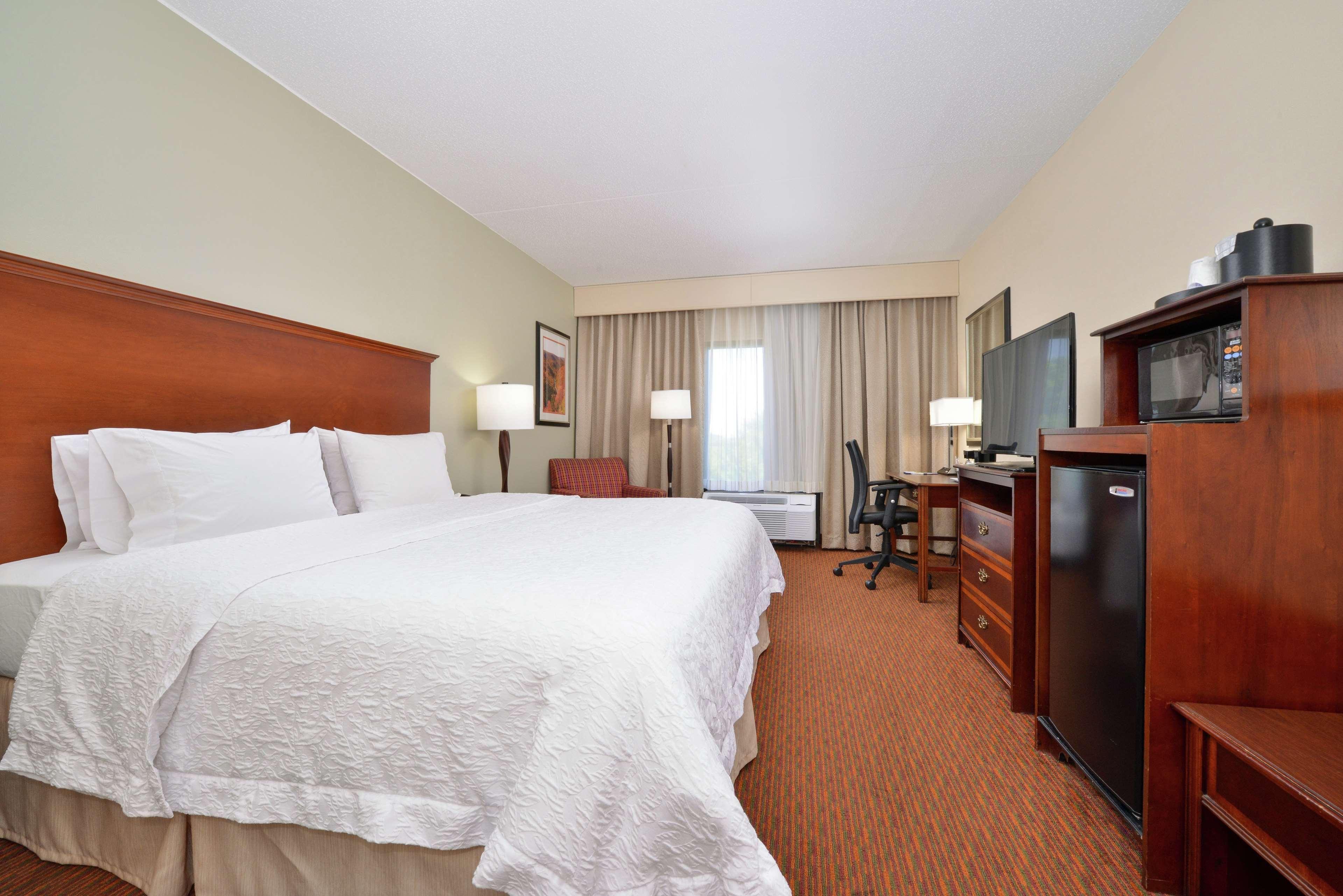 Hampton Inn Waynesboro/Stuarts Draft Fishersville Exterior photo