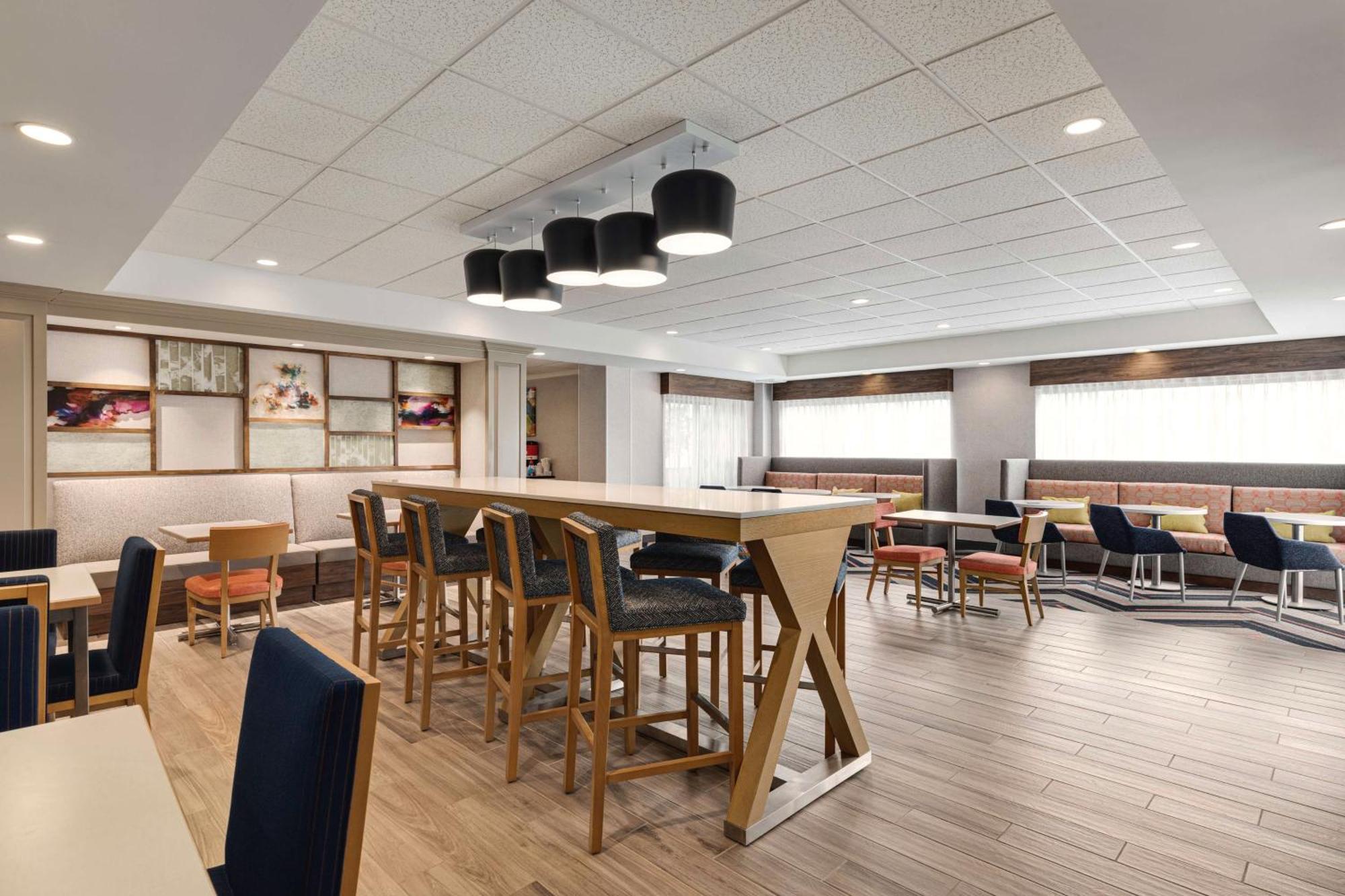 Hampton Inn Waynesboro/Stuarts Draft Fishersville Exterior photo