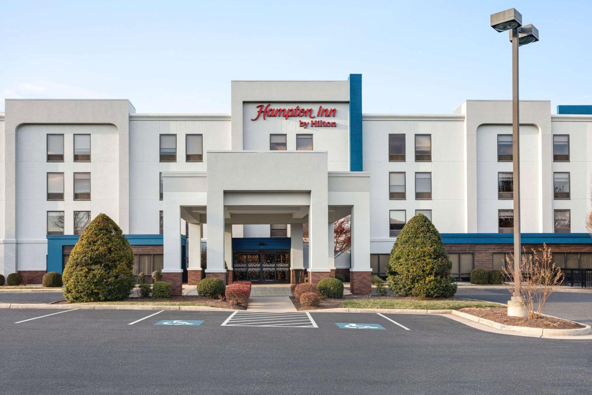 Hampton Inn Waynesboro/Stuarts Draft Fishersville Exterior photo