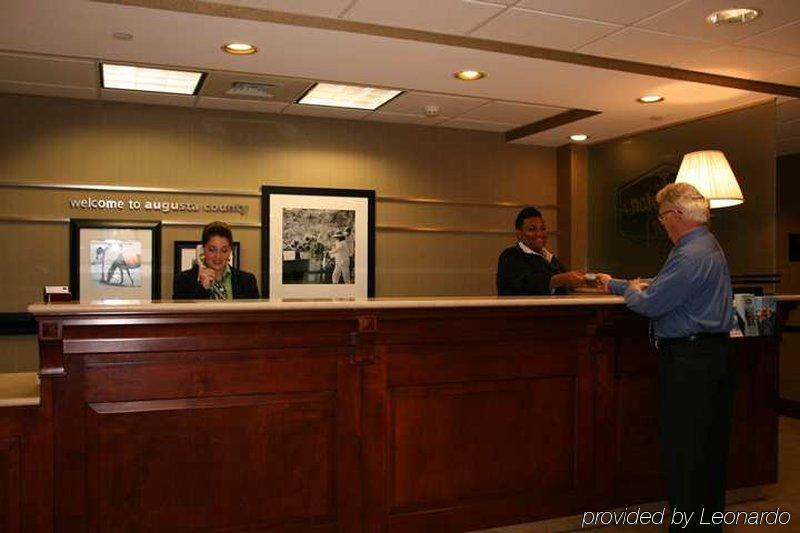 Hampton Inn Waynesboro/Stuarts Draft Fishersville Interior photo